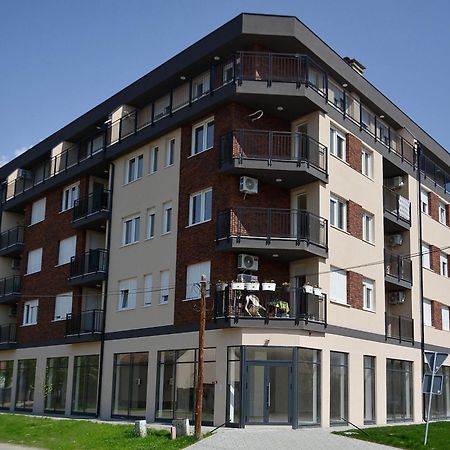 Crown Apartment 3 Σουμπότικα Εξωτερικό φωτογραφία